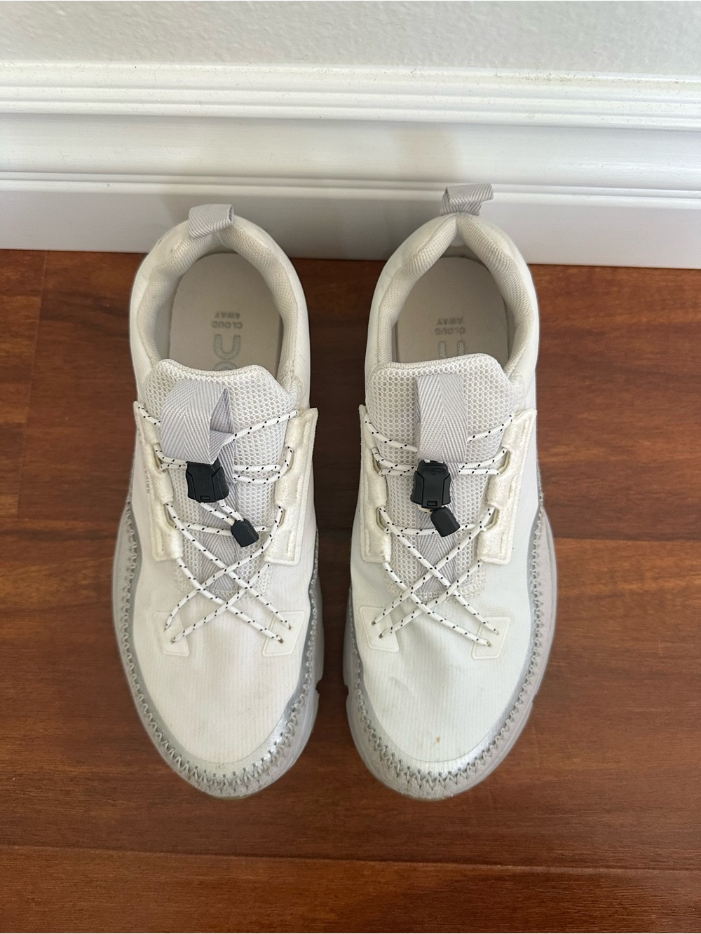 On Running Cloudaway Kanazawa Women's White and Light Gray Athletic Sneakers - Picture 3 of 5